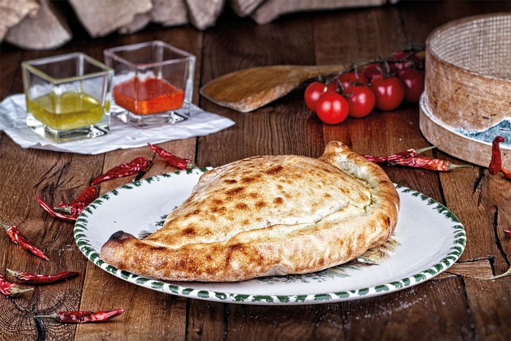 Calzone Aroma Pizza